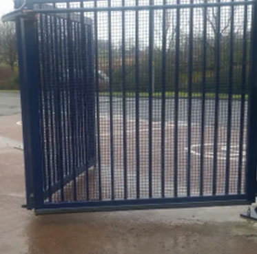 Bi-folding Trackless Speed Gates RAPTOR - B&K Security Manufacturer